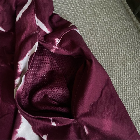 Nike Women’s Dri-Fit UV Victory Golf Skort Small S villain red Skirt w/ shorts - Picture 8 of 16